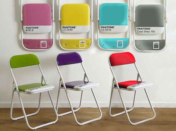 pantone.jpg pantone.jpg