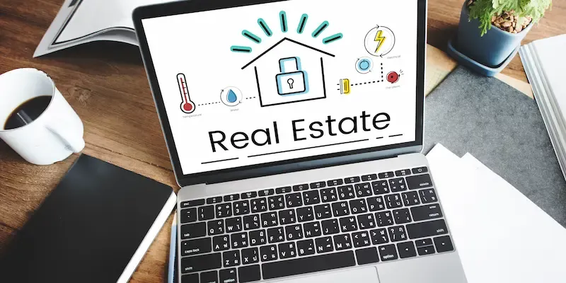 Analisi del mercato immobiliare statunitense post-crisi: crescita dei prezzi, ruolo degli investitori stranieri e l'impatto della volatilità di Wall Street.