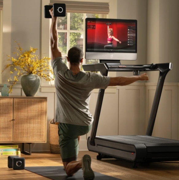 Trend fitness: si espande il mercato delle attrezzature smart con pacchetti di allenamenti online integrati negli Stati Uniti
