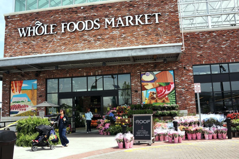 Whole Foods Market lancia il primo dark store a New York Grocery Store Online nuovo trend negli Stati Uniti
